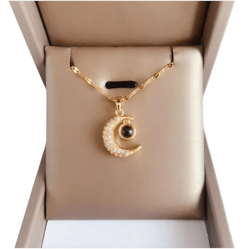 Collar Proyección Luna y Estrella – Dorado — joya personalizable con grabado láser | Kinti Joyería