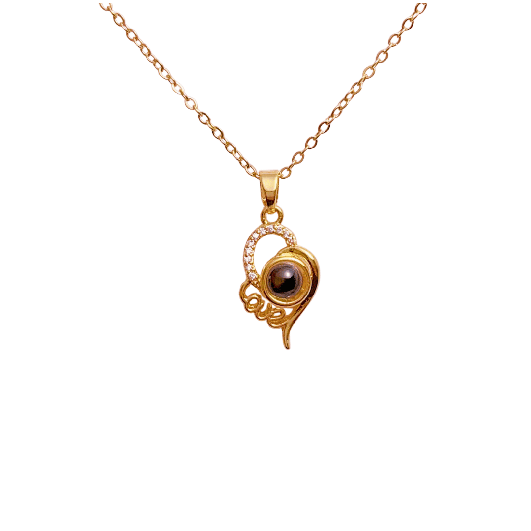 Collar Proyección Corazón con Piedra – Dorado — joya personalizable con grabado láser | Kinti Joyería